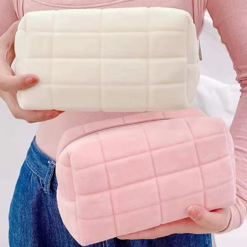 Large women's zippered cosmetic storage bag, makeup organizer, stationery bag, pencil case, travel makeup bag.