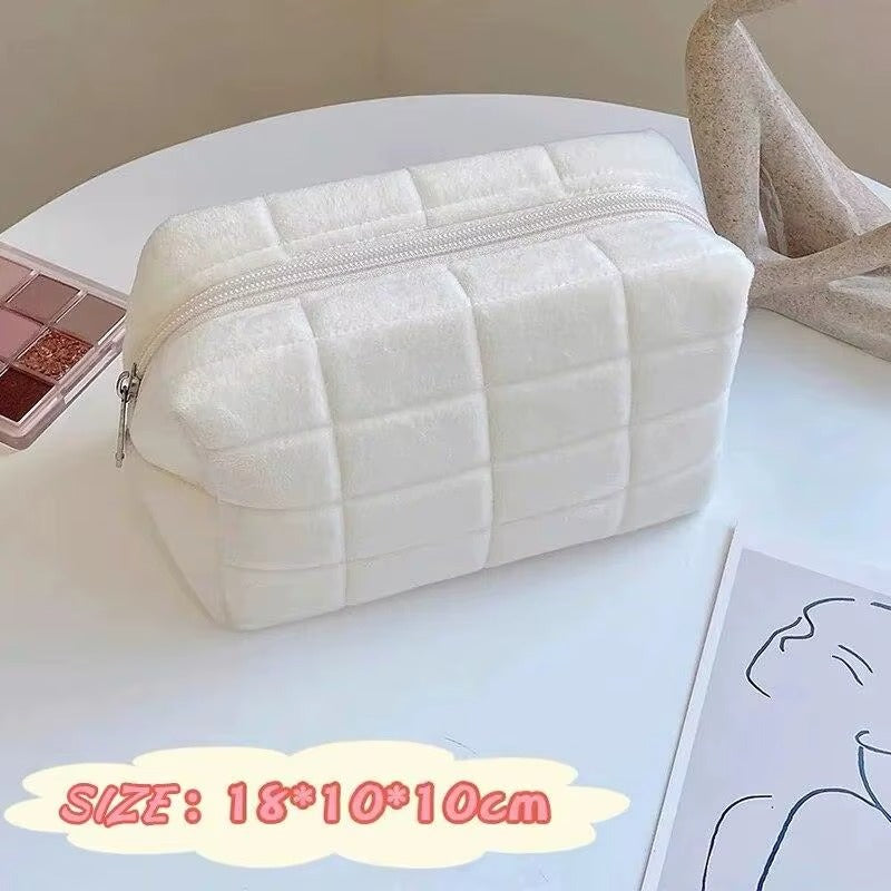 Large women's zippered cosmetic storage bag, makeup organizer, stationery bag, pencil case, travel makeup bag.