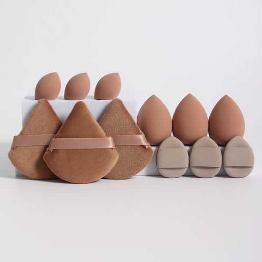 12-piece multi-purpose makeup sponge set, consisting of 3 loose powder puffs, 3 mini air cushion puffs, 3 beauty eggs, and 3 mini beauty sponges.